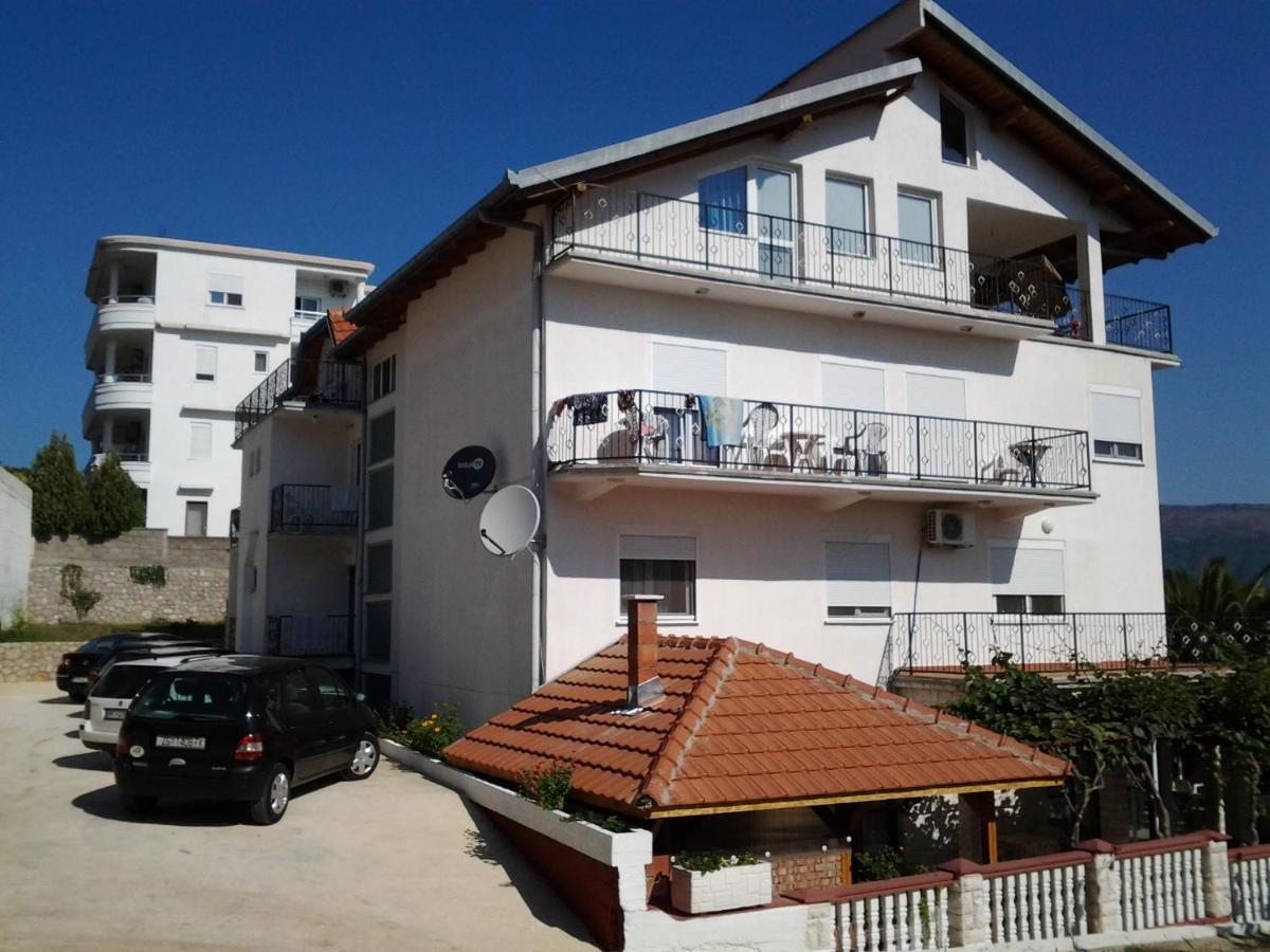 Guest House Aldin Улцинь Экстерьер фото