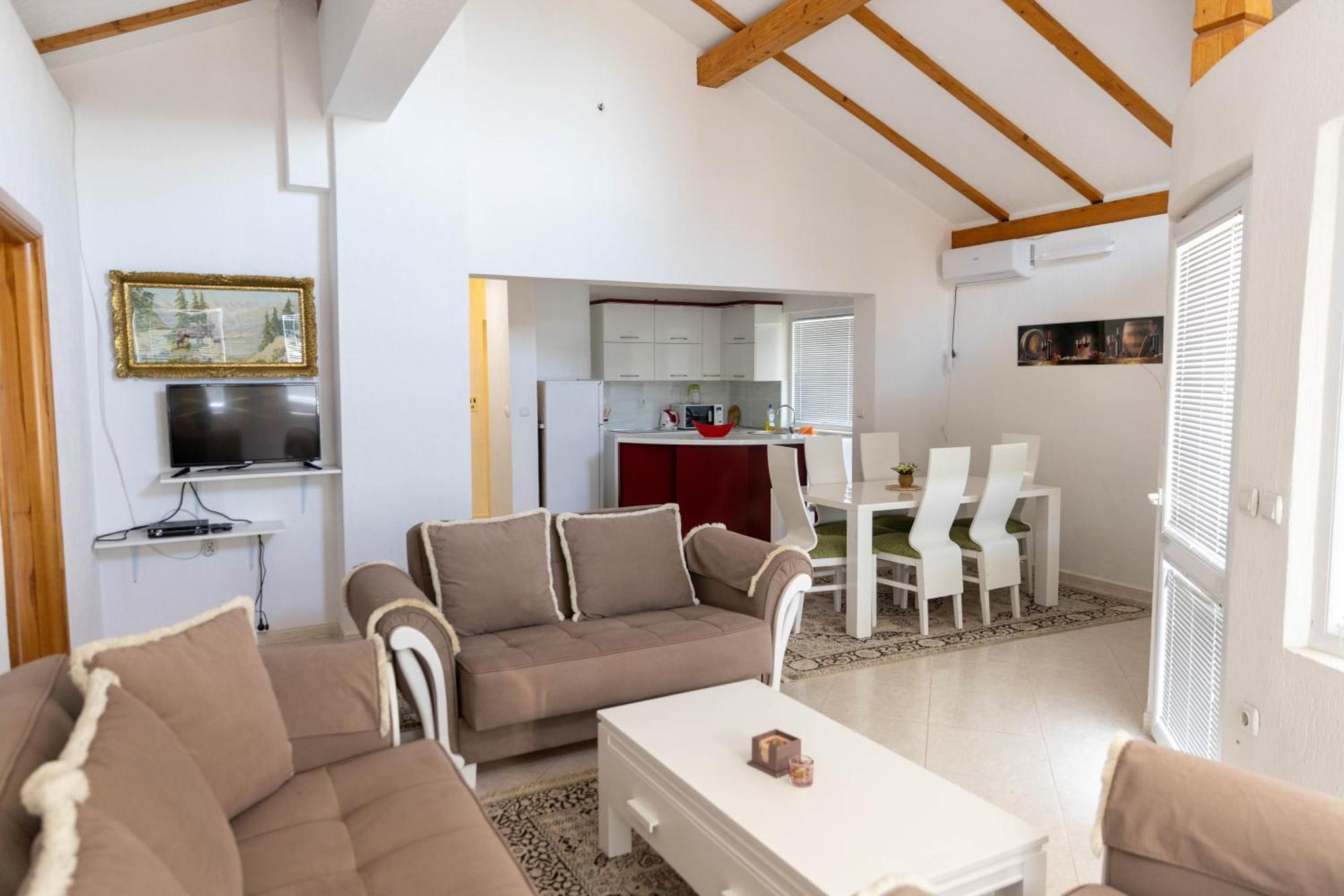 Guest House Aldin Улцинь Экстерьер фото