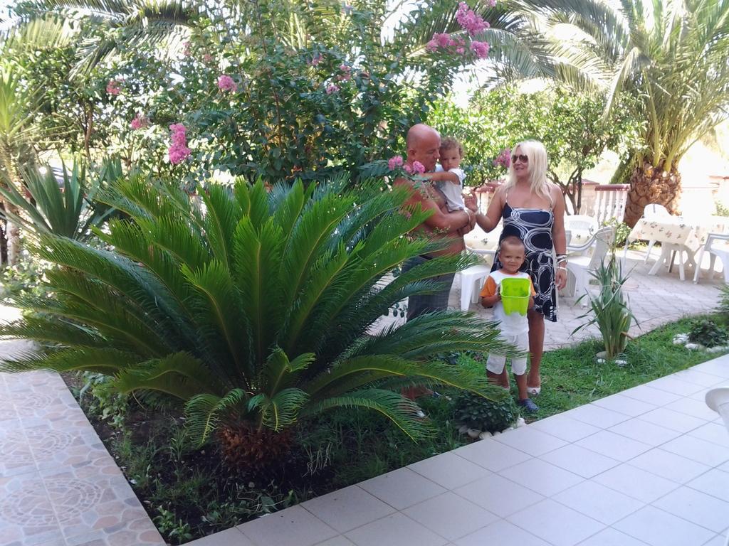 Guest House Aldin Улцинь Экстерьер фото