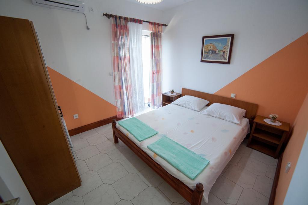 Guest House Aldin Улцинь Экстерьер фото