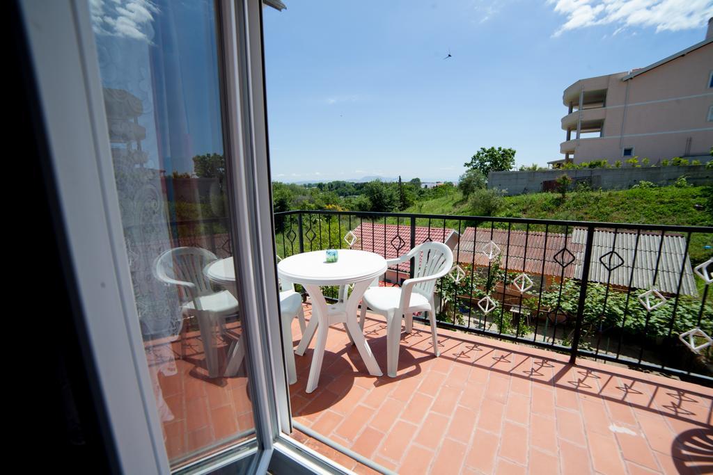 Guest House Aldin Улцинь Экстерьер фото