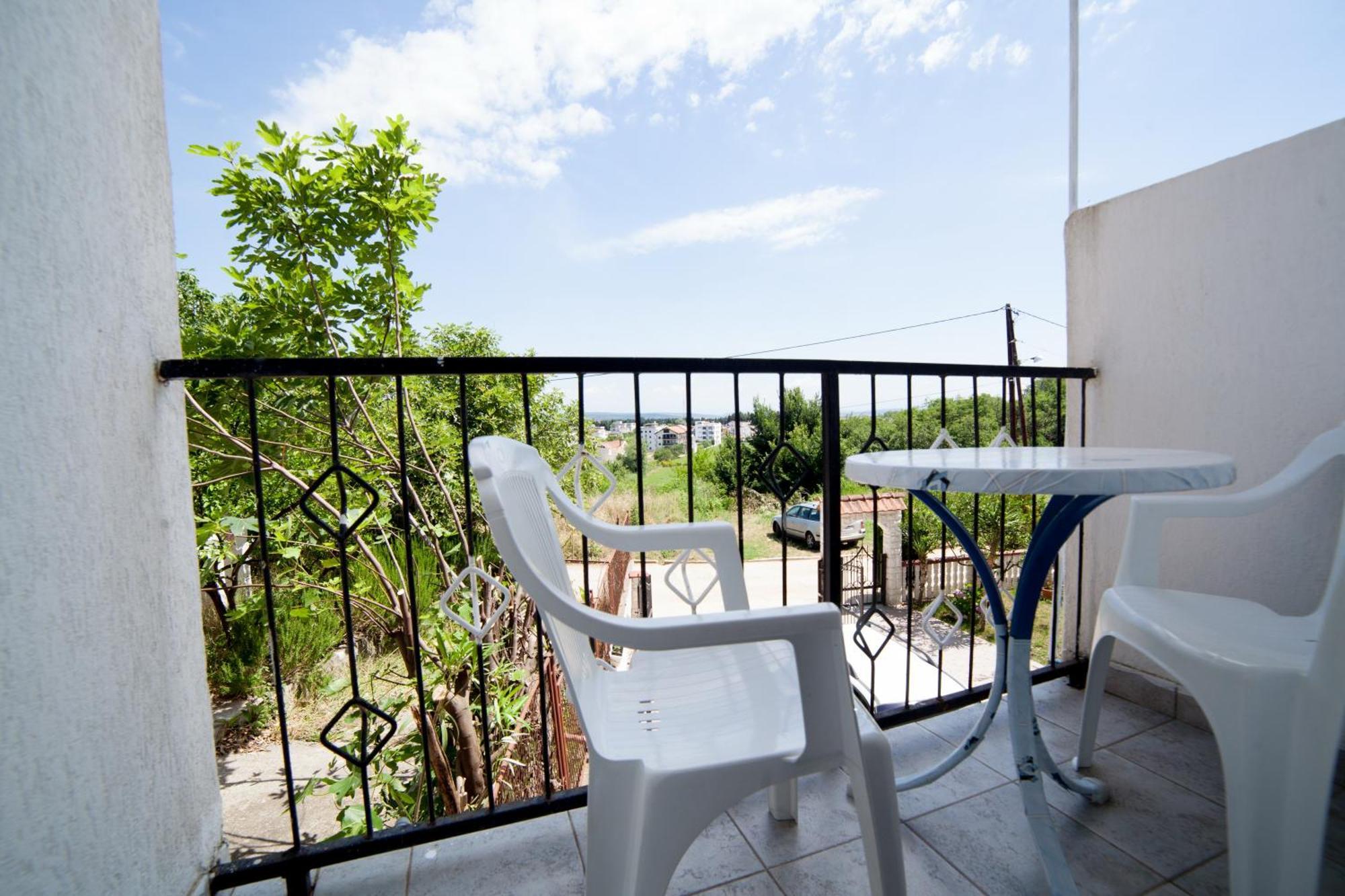 Guest House Aldin Улцинь Экстерьер фото