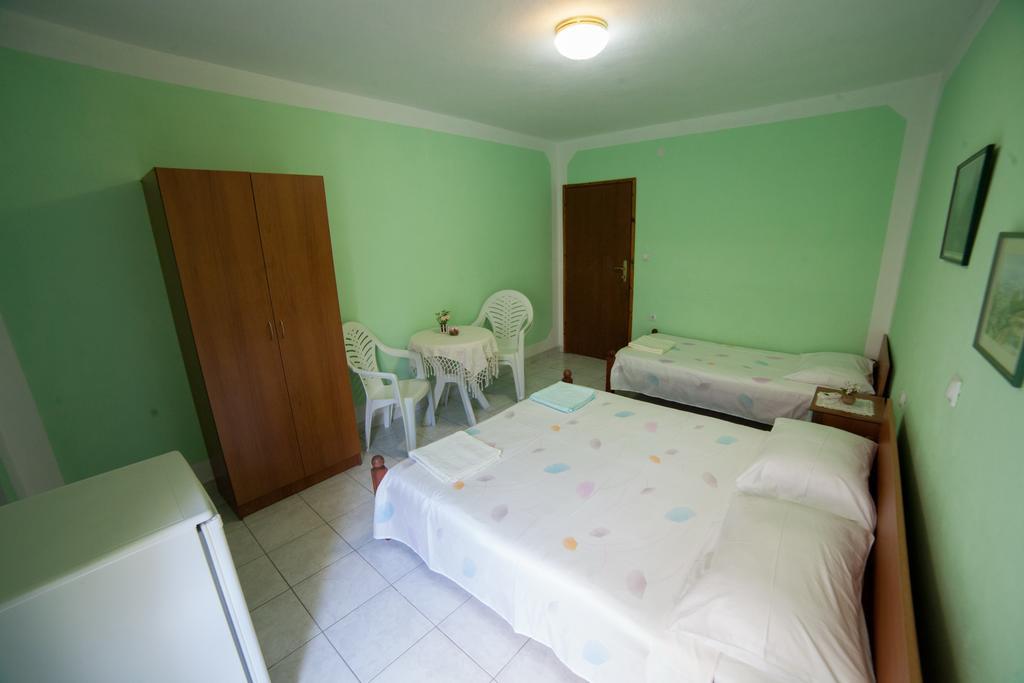 Guest House Aldin Улцинь Экстерьер фото